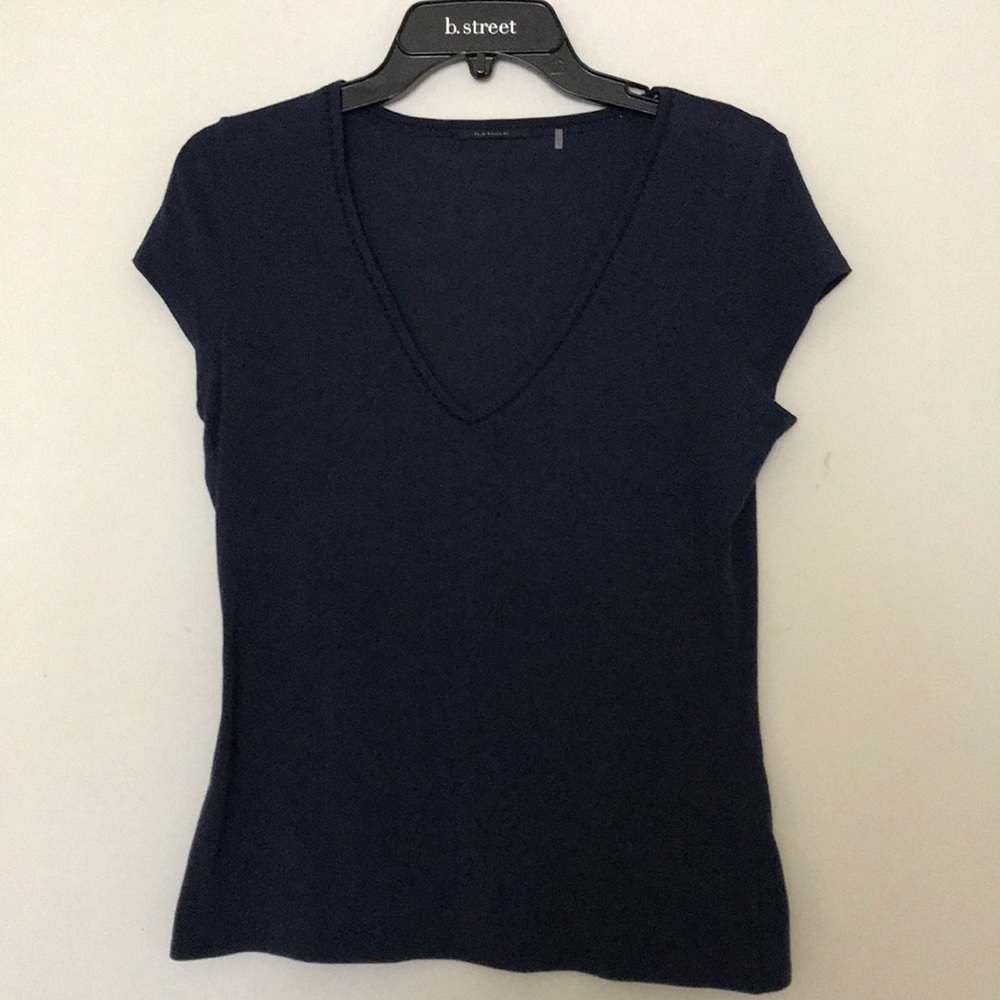 Super Soft And Comfy Elie Tahari Top - image 3